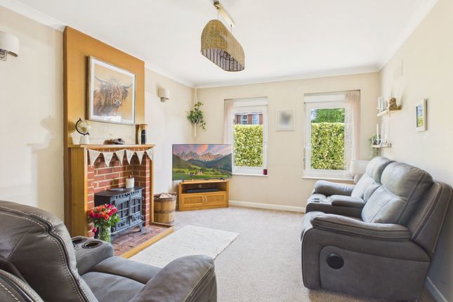 85, Shelley Drive, Horsham photo 4