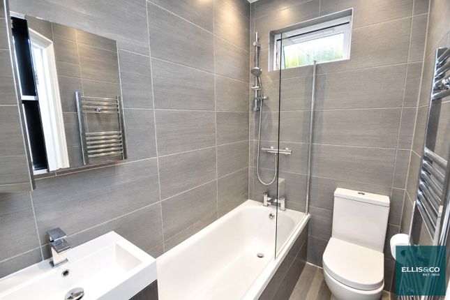 FFF, 249, Squires Lane, Finchley photo 5