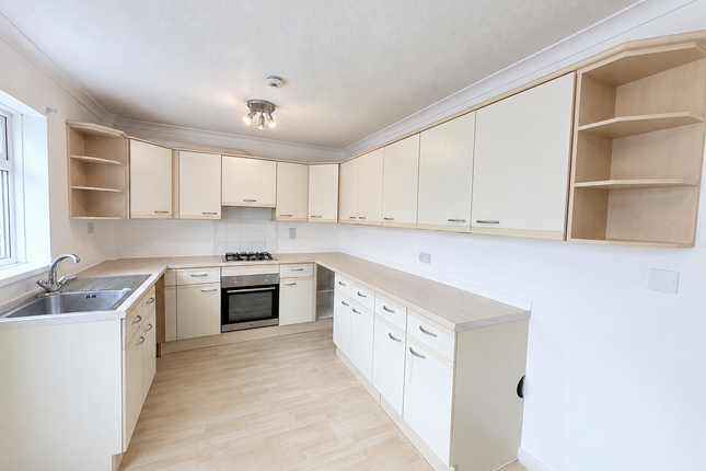 35, Nottingham photo 2