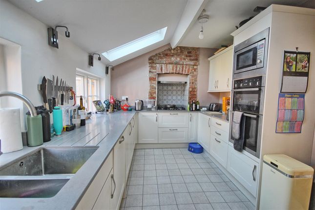 End terrace house for sale in Colliers End, Ware