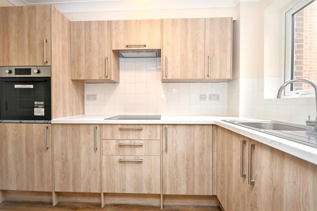 9, St Aidans Court, Whitley Road, Eastbourne photo 3