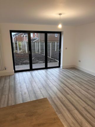 26 , Summerbank Road, Stoke-on-Trent photo 4