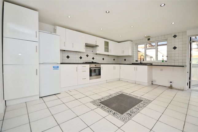 15, Lower Mardyke Avenue, Essex photo 5