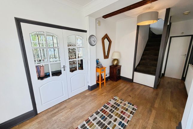 1, Meadhurst Road, Leicestershire photo 2