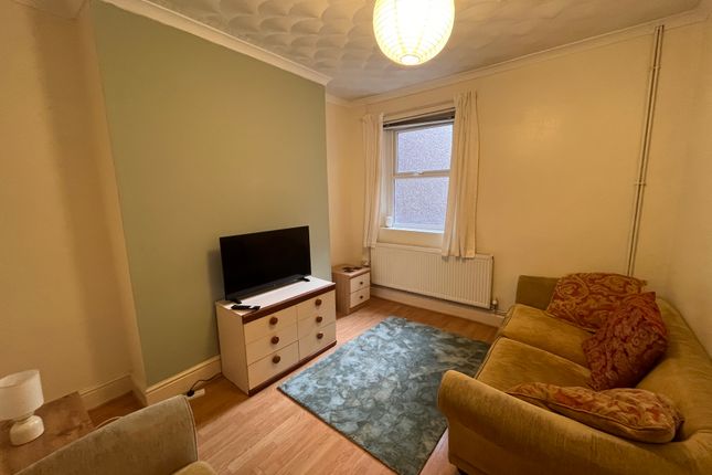 35 Kinley Street, Swansea photo 5