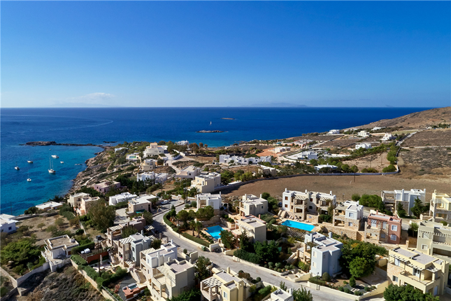 Detached house for sale in Foinikas, Cyclades Islands, Greece