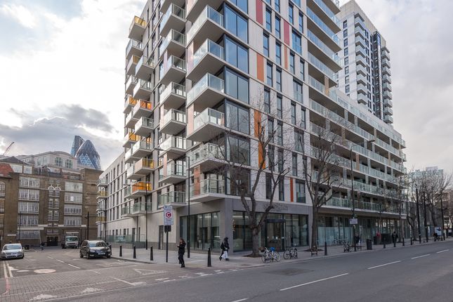 Thumbnail Flat to rent in Commercial Street, Aldgate East