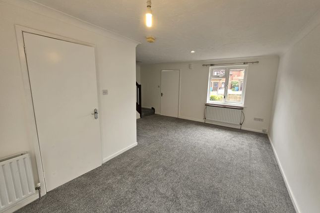 21 Sixpenny Close, Poole photo 3