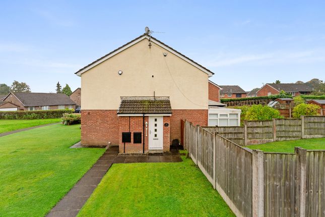 1-bed semi-detached on 18 Beeston Close, Bolton, £155,000