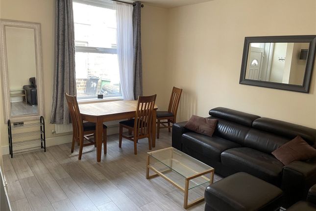 15 Moss Street, Huddersfield photo 5