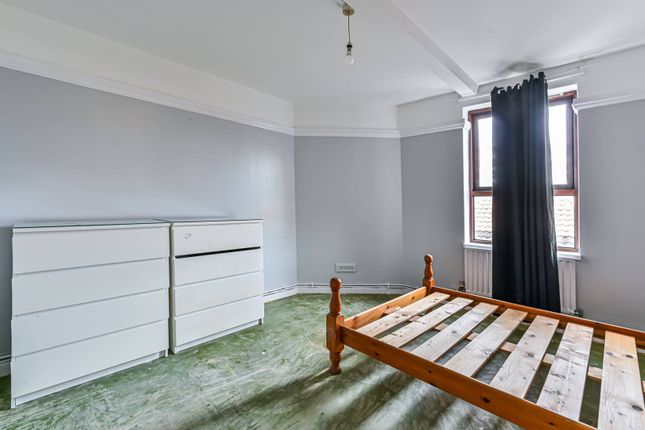 Thumbnail Flat to rent in New Park Rd, Brixton, London