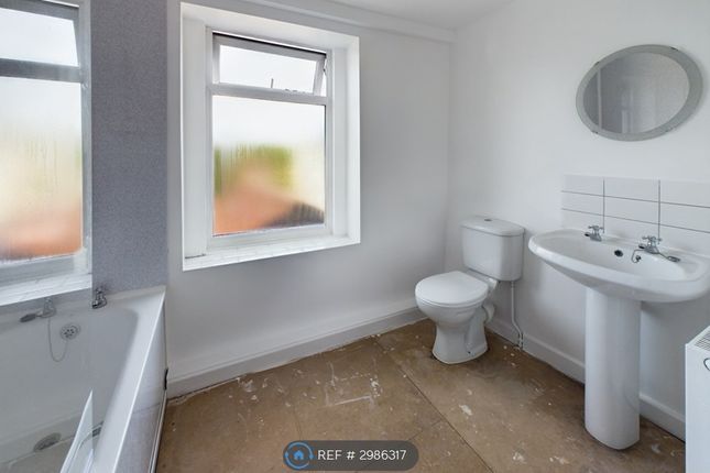 23, Kingsholm Road, Gloucester, GL1 photo 2