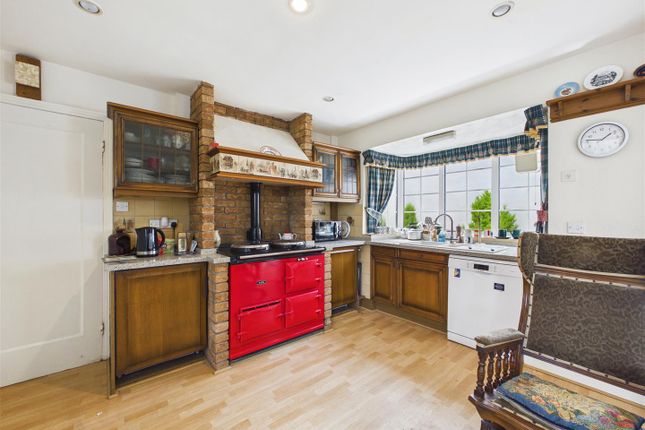 Thorn House, 5, Park Avenue, Dronfield photo 3