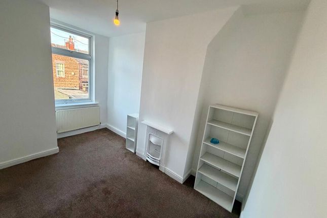 25, Normanby Street, Swinton photo 5