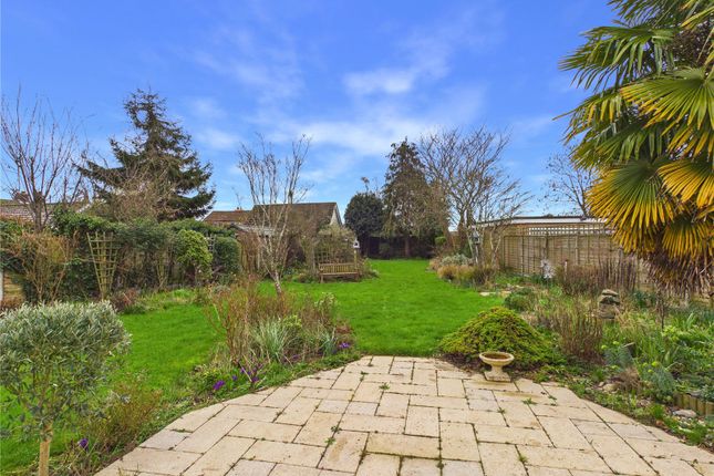 15, Clifton Wood, Ipswich photo 4