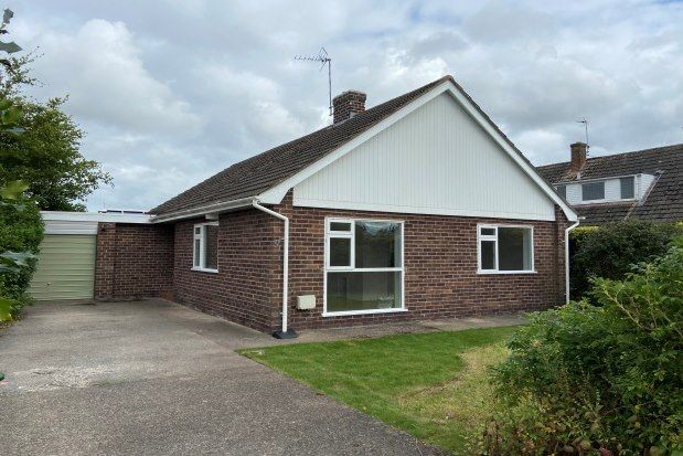 Thumbnail Bungalow to rent in Andrew Crescent, Chester