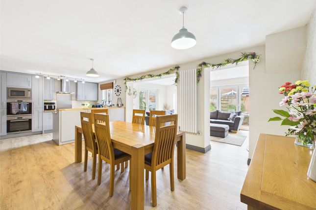 8, Kingdon Way, Devon photo 3