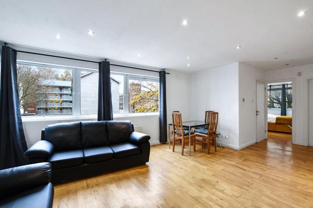 Flat to rent in Clare Court, Judd Street