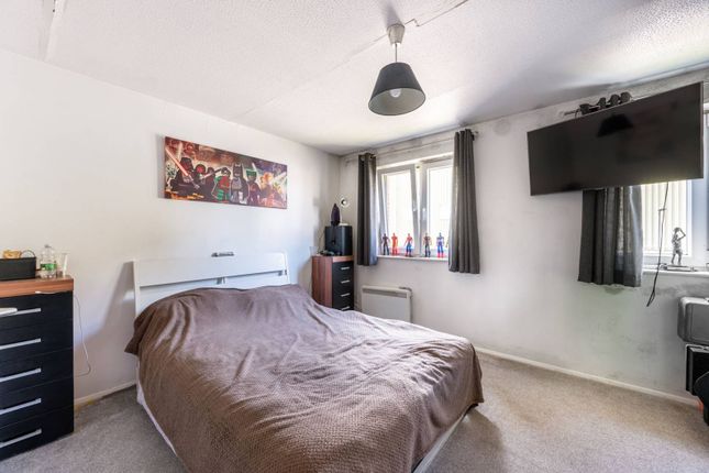 Thumbnail Flat for sale in Long Drive, Greenford