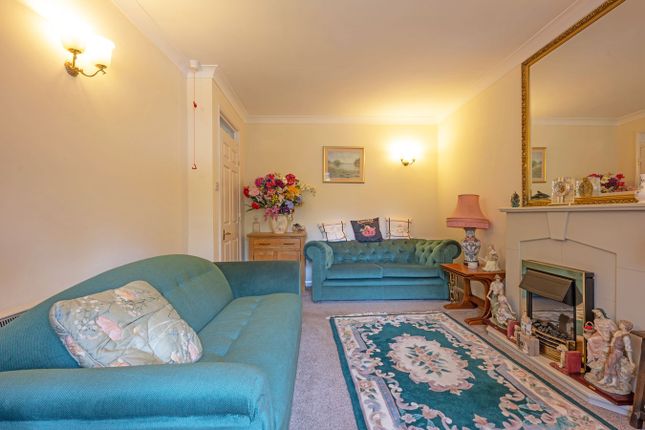 Berkeley Court, Moorside Road, Ferndown photo 4