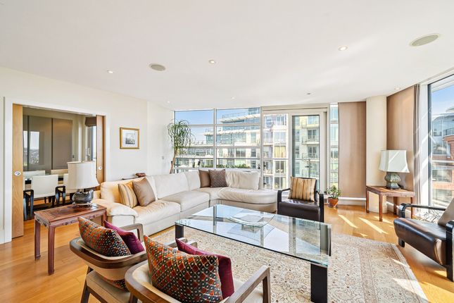 Flat 67, Kingfisher House, Juniper Drive, London photo 3