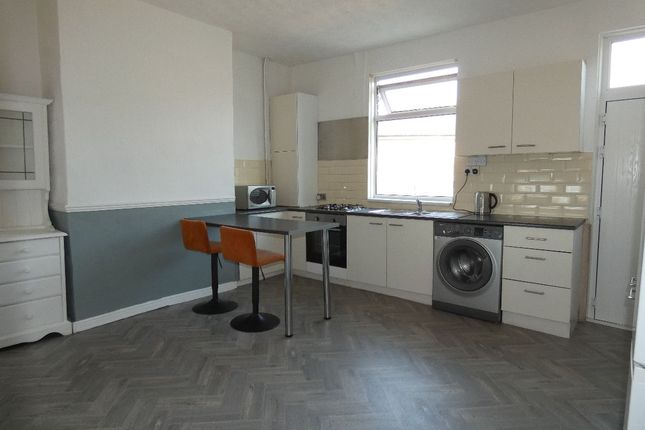 21 Johnson Terrace, Leeds photo 2