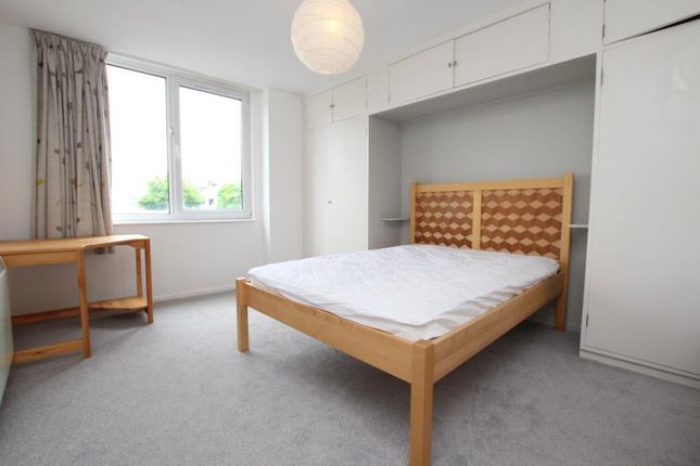 Thumbnail Flat to rent in Clifton Wood Road, Clifton, Bristol