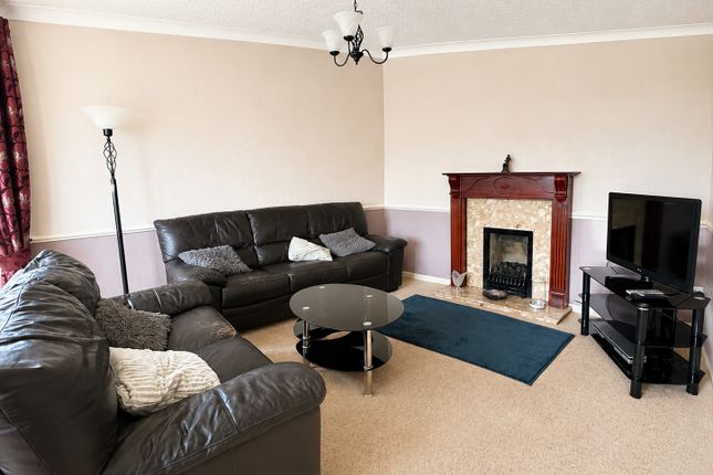 3, The Link, Bracebridge Heath photo 2