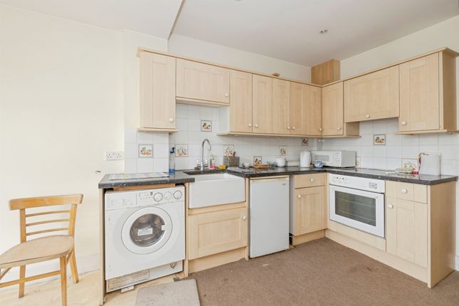 8, St. Marys Road, Watford photo 4