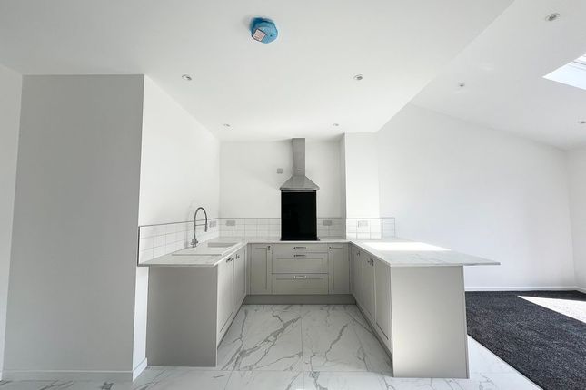 200b, Manchester Road, Manchester photo 5