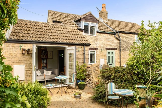 5-bed house on Bacon House, The Plain, Badminton, £650,000