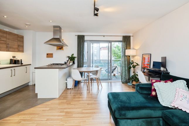 13Saundersapartmentsmerchantstreetlondone34Ps-13-15