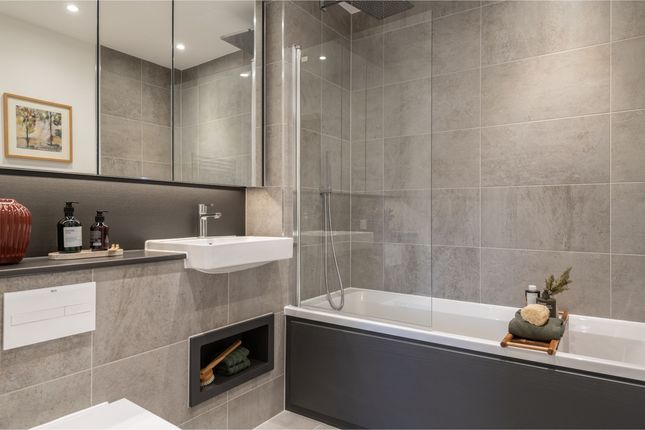 144 Colindale Avenue, Colindale, London photo 4