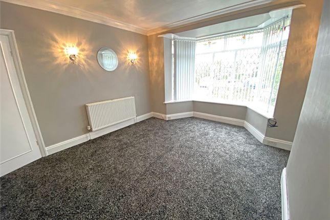 14, Grove Avenue, West Yorkshire photo 2
