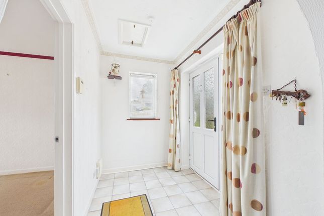 21, Chapel Hay Lane, Gloucester photo 3