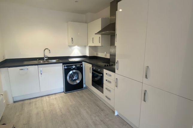 1-bed flat on 3, 25, Dorset Gardens, Brighton, £175,000