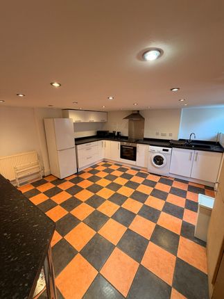 57 Cross Lane, Huddersfield photo 4