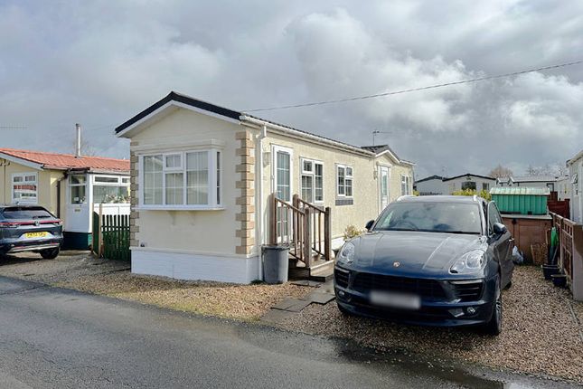 Mobile/park home for sale in Sower Carr Lane, Hambleton, Poulton-Le-Fylde