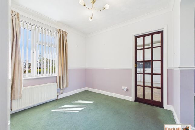 9, Queensdale Close, Ipswich photo 4