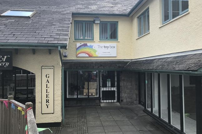 Retail premises to let in 2 Willow Walk, Cowbridge