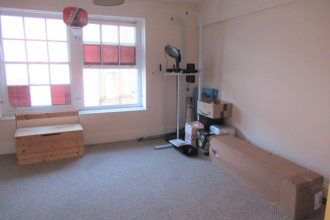 Flat 2 Porters Place, 3a, Princes Street, Somerset photo 5