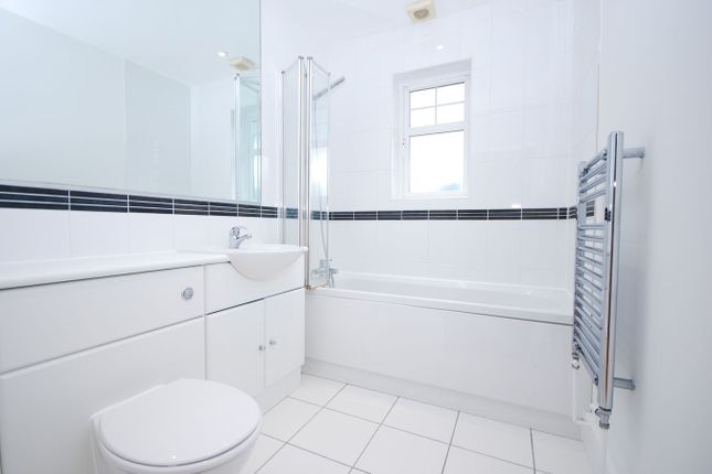 PVR 20, Parfett Street, Whitechapel photo 4