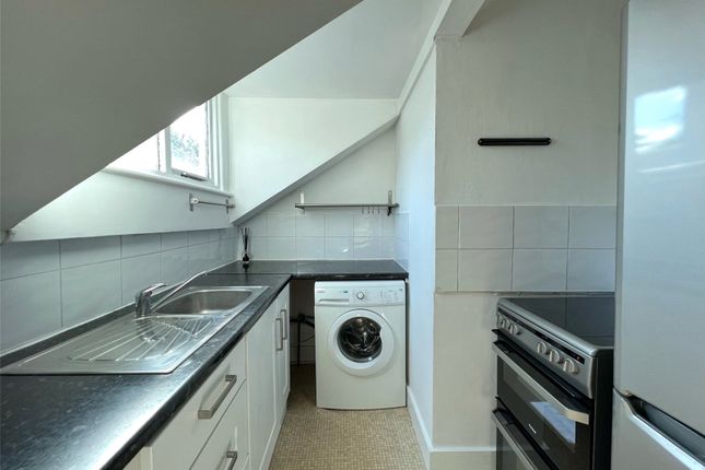 Flat 3, 65, Wood Street, Barnet photo 5