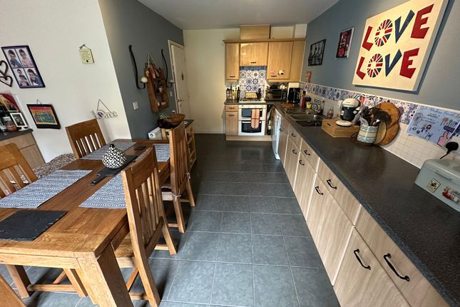 Town house for sale in Placid Close, Coventry
