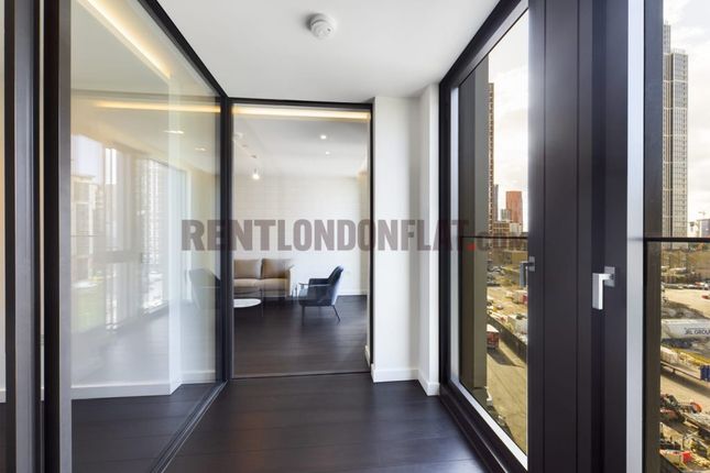 Thumbnail Flat to rent in Bondway, London