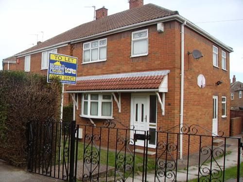 3 bed semi-detached house to rent in Martin Wells Road, Edlington, Doncaster DN12