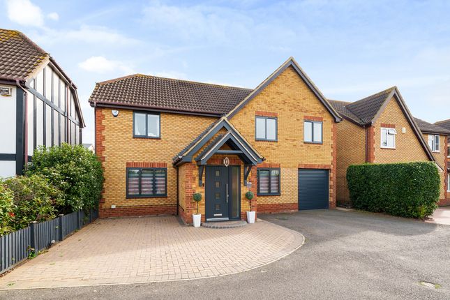 Thumbnail Detached house for sale in Great Portway, Great Denham