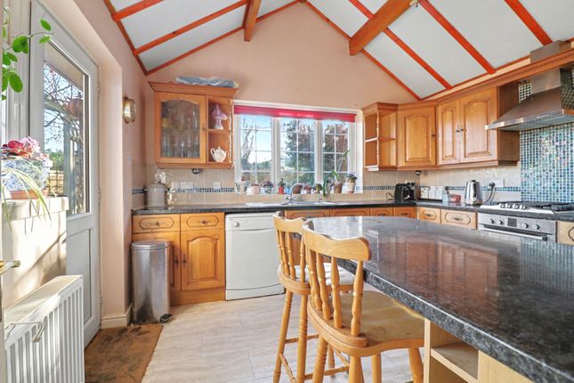 10 Kenilworth Gardens, Southampton photo 3