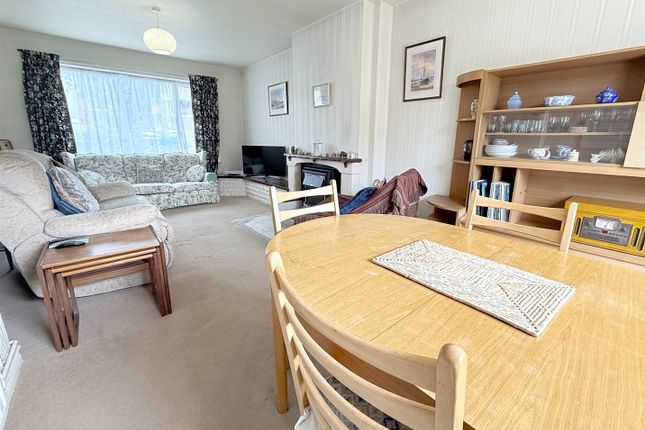 5, Brewsters Close, Bingham photo 3