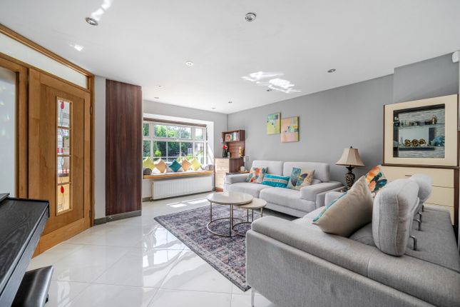 12, Witcham Close, Reading photo 4